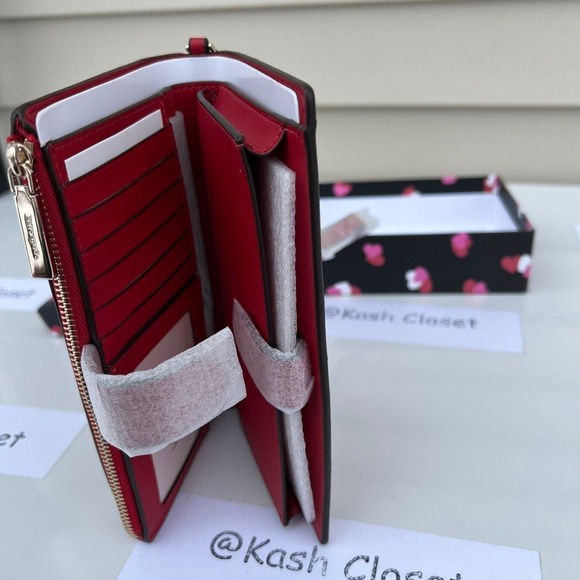 Kate Spade Wristlet Staci Heart Printed Pop Phone Wallet Gift Box - Picture 3 of 8